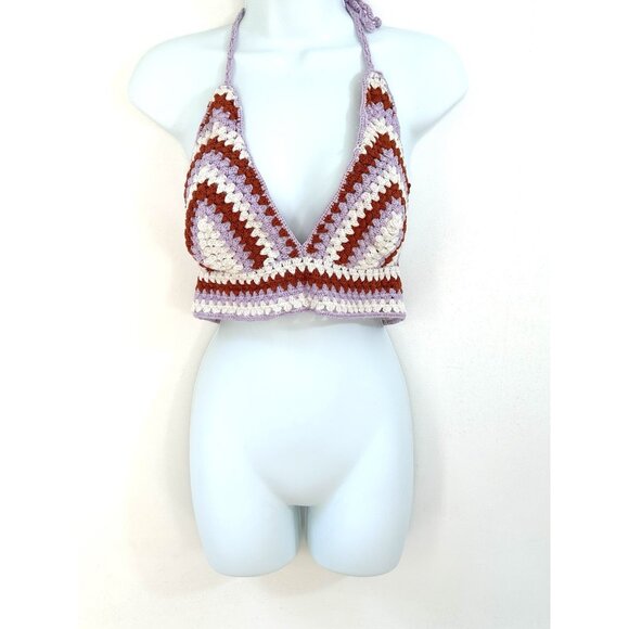 Juniors BP Crochet Halter Top, Size Medium - Picture 3 of 16